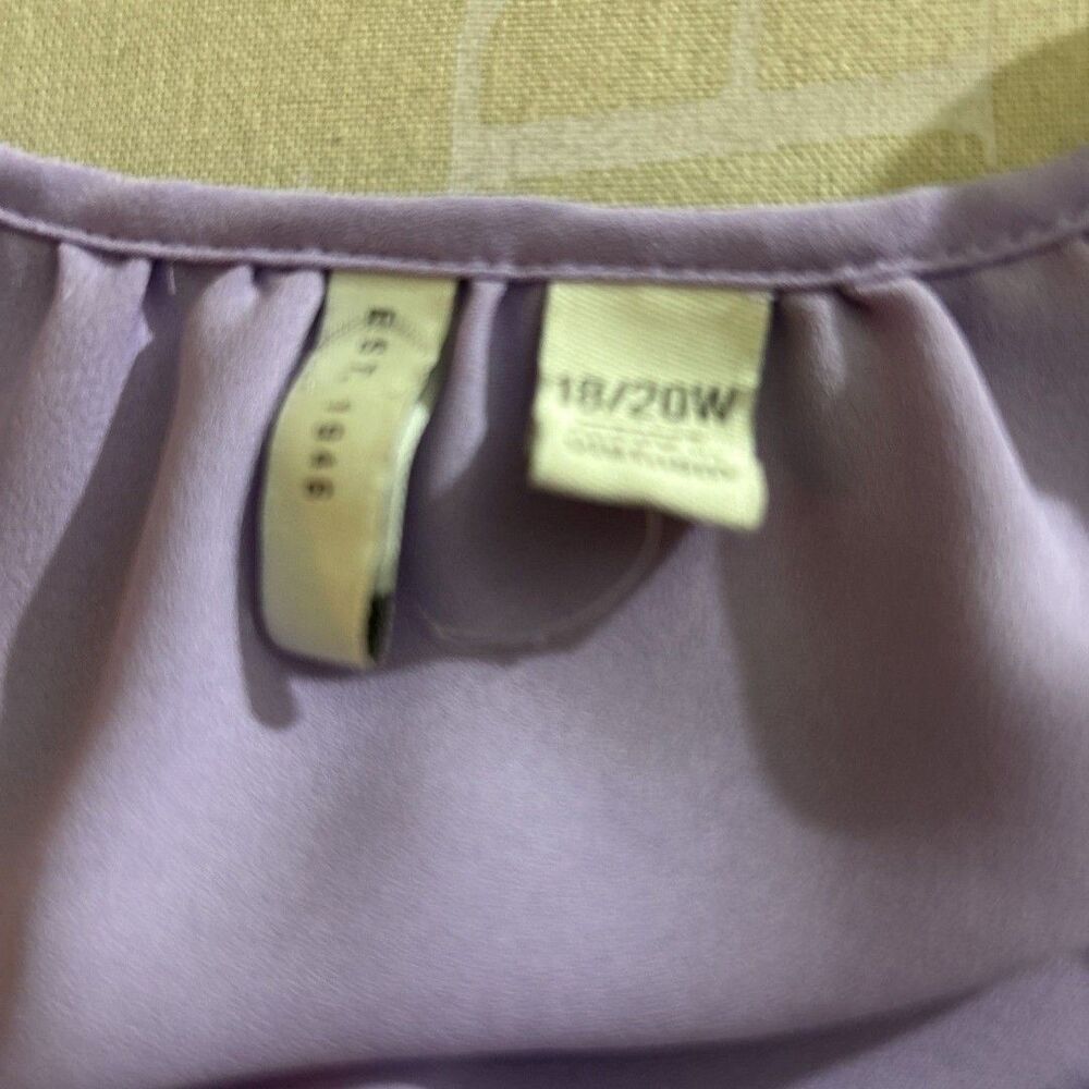 Cato Womens Top Size 18/20 short sleeve blouse FLAW-stained - Picture 8 of 9